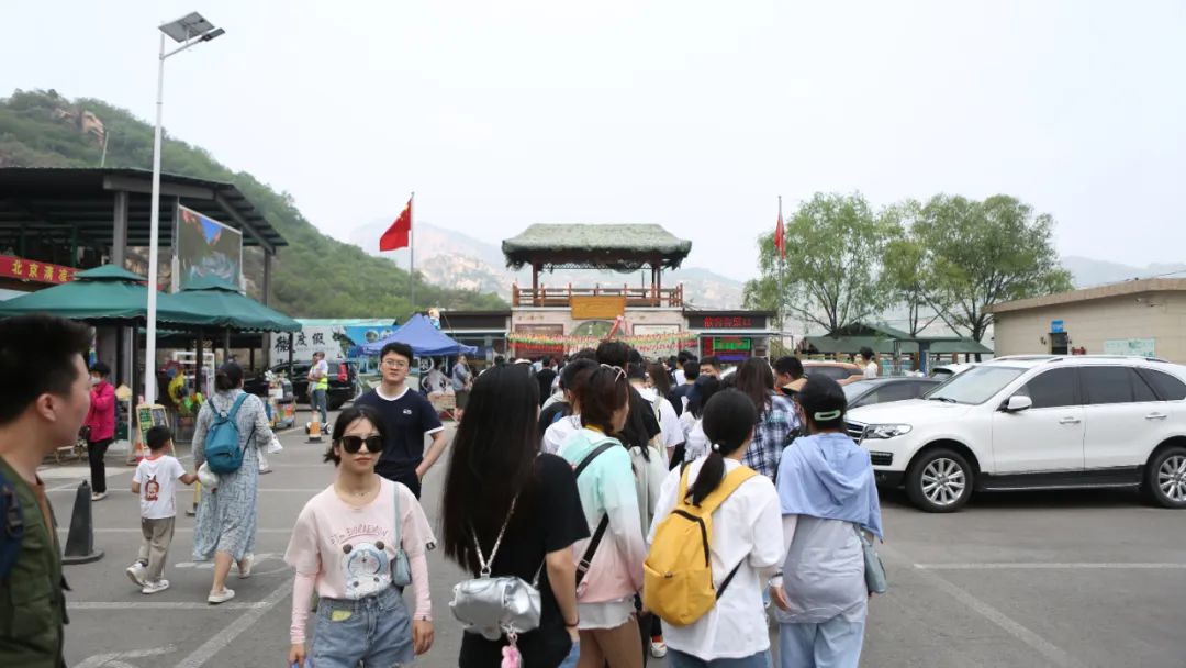 立足當(dāng)“夏”，覓清涼 