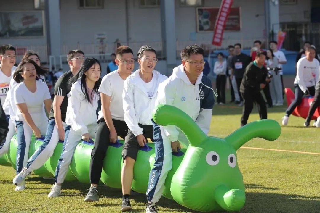 超燃超熱血!社科賽斯考研代表隊參加2023海淀街道首屆“同心杯”地區(qū)運動會!
